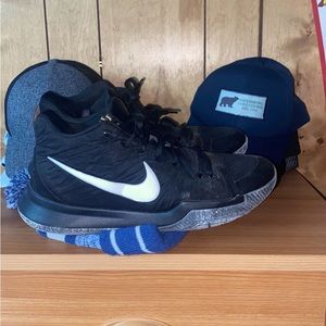Kyrie 3 BHM